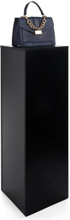 Displays2go, Laminated Gallery Display Cube, Particle Board, Melamine Construction – Black (WDCUBEBLK4)
