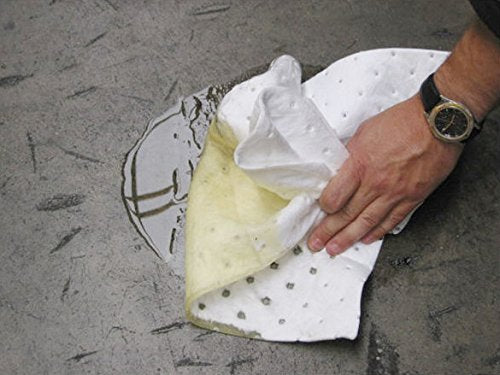 Brady SPC BPO500 15" x 17" Light Weight Economical Oil Only Absorbent Pads - 100 ct