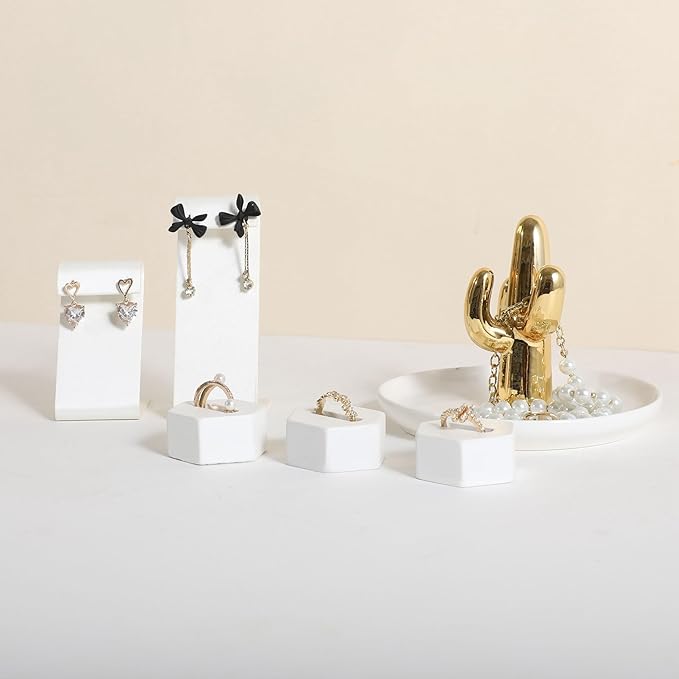 GemeShou White earring holder for girls, Leather earring display stand for selling, Jewelry earring hanger for boutique store【White-Earring stand-2pcs】
