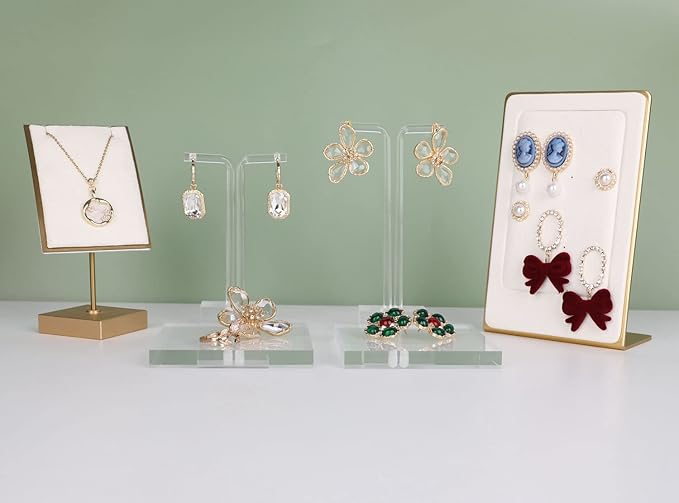 GemeShou Acrylic earring display risers for selling, Transparent jewelry display riser stand, clear ring riser tray for boutique store selling, Jewelry photo props【3.15 L x3.15 W x0.39 H inch 2pcs】