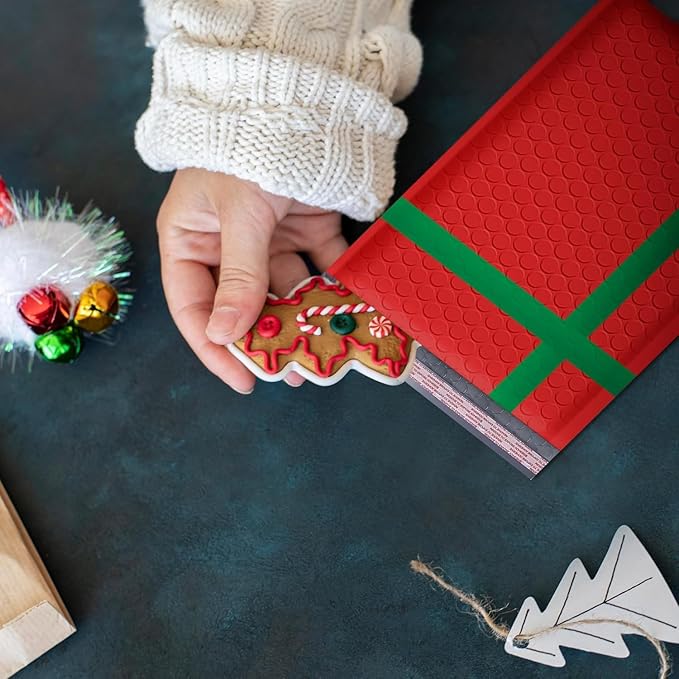 Christmas Poly Bubble Mailers | #0 Cushion Mailer, 6"x10" | Self Seal | Holiday Themed, Red Green Gift Packaging Envelope | Xmas Padded Envelopes | Shipping Bags Mailing Envelopes | 100 pack Bulk