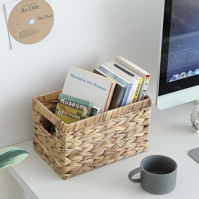 Set of 3 Water Hyacinth Storage Basket Rattan Woven Shelf Organizing with Built-in Handles 3-Pack Nesting Wicker Bathroom Accessories Pantry Storage